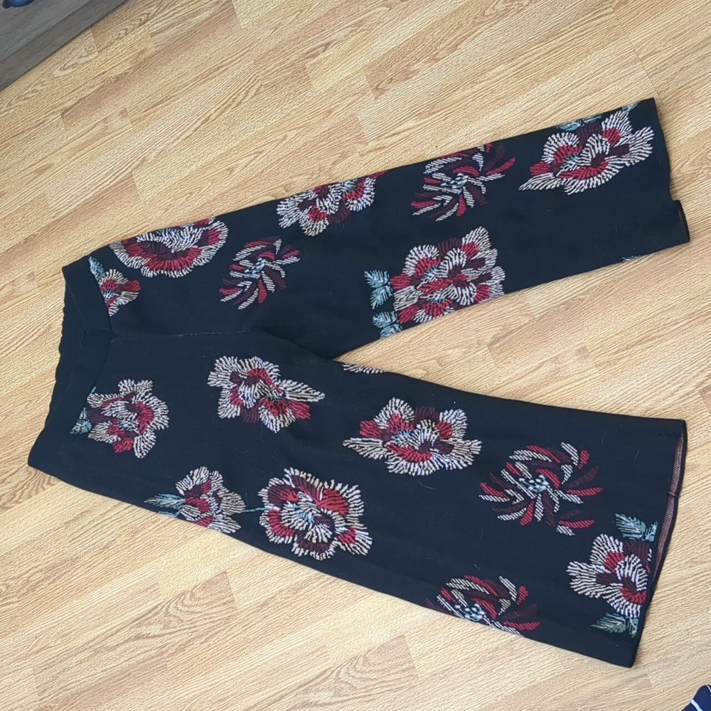 Anthropologie Laia Intarsia floral wide leg knit sweater pants, black, size M/L